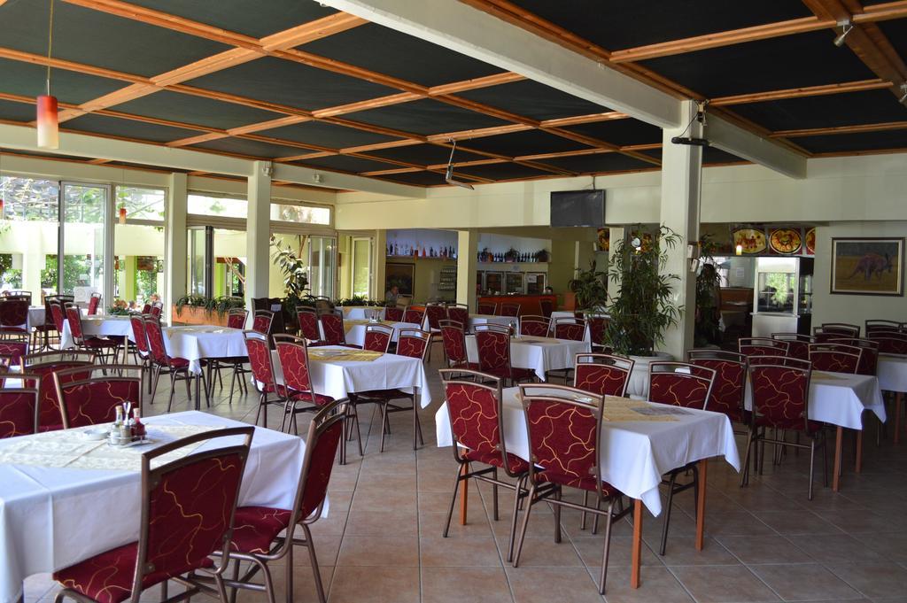 Hotel Kangaroo Budva Exterior photo
