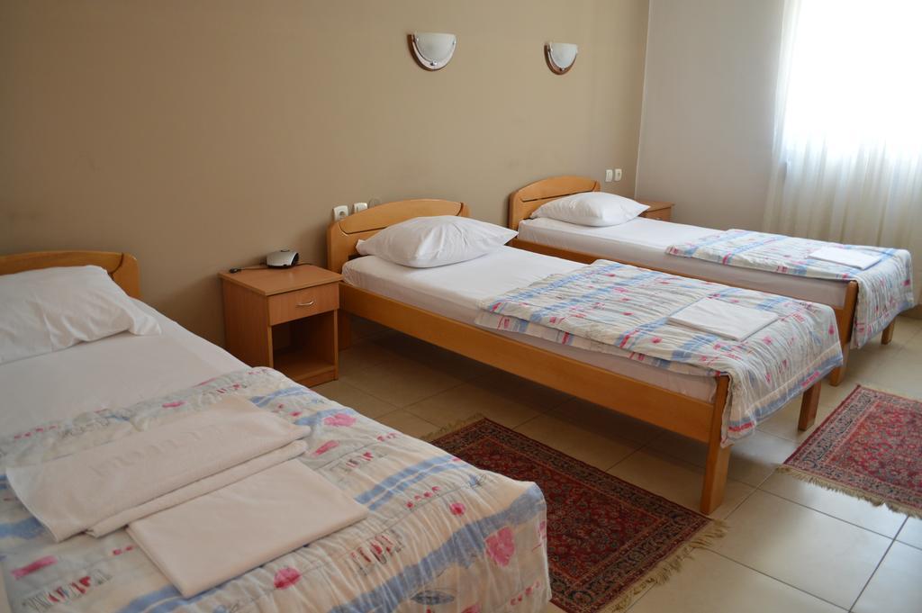 Hotel Kangaroo Budva Exterior photo